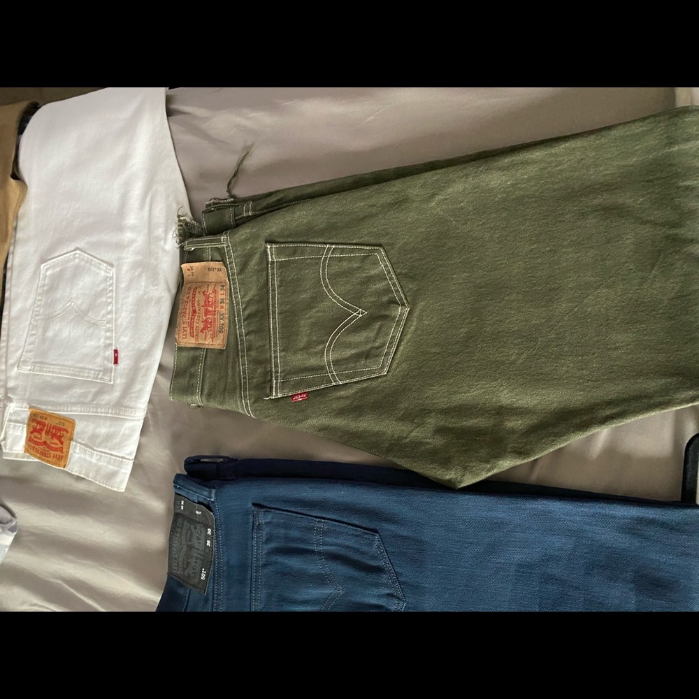 Levi’s - Picture 2 of 7